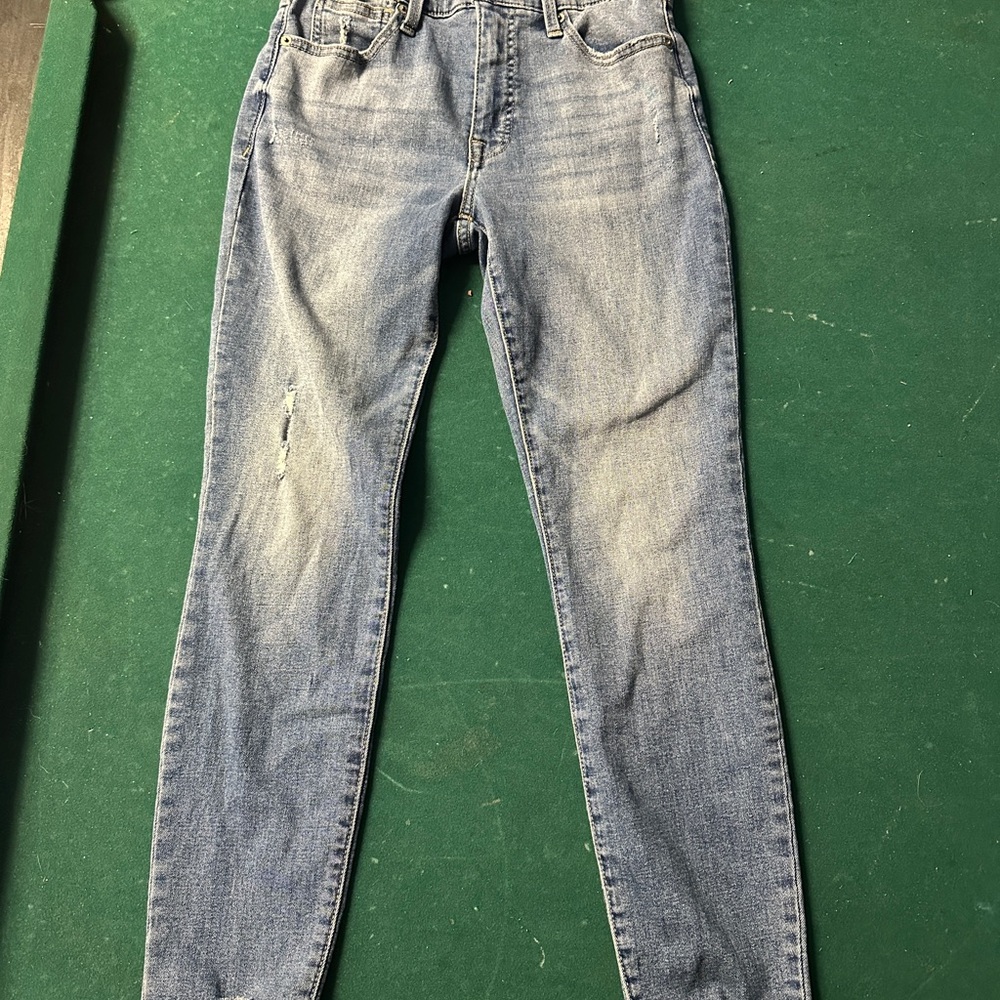 Lucky brand light wash jeans